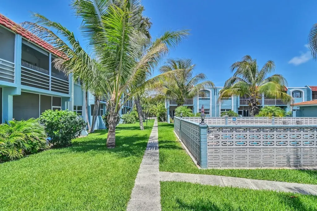 1432 S Lakeside Drive Lake Worth Beach FL 33460