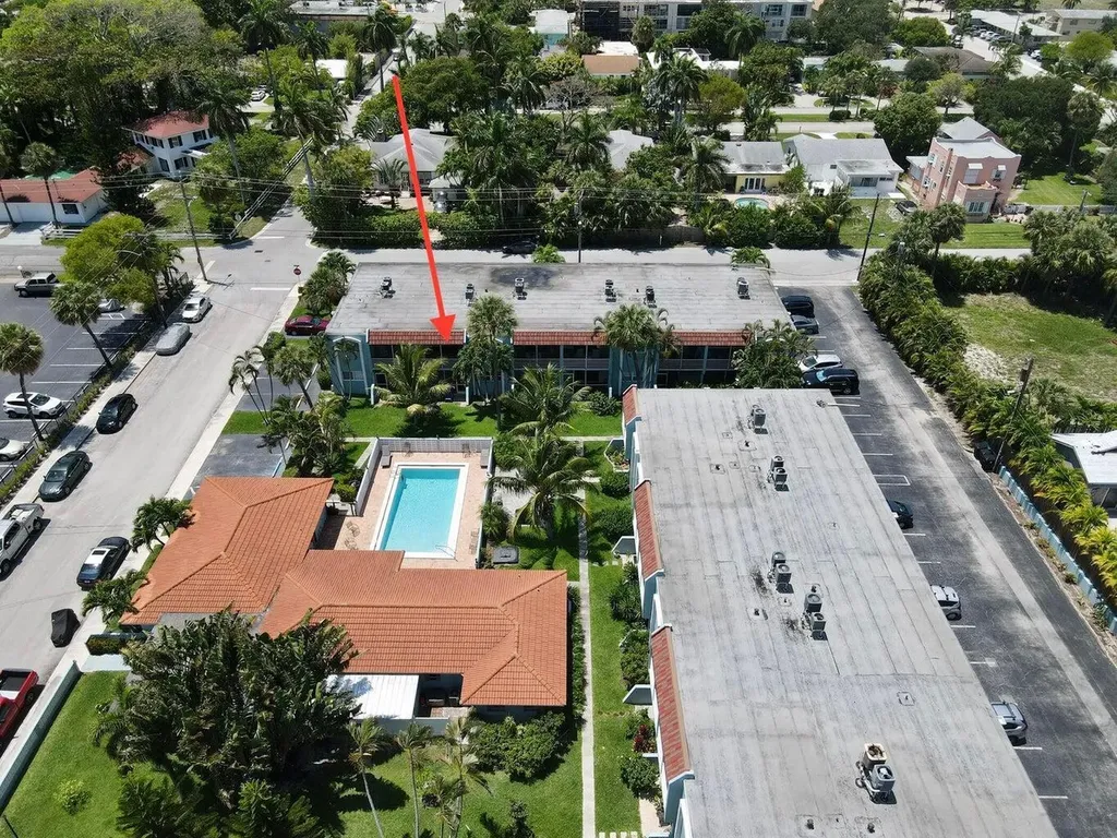 1432 S Lakeside Drive Lake Worth Beach FL 33460