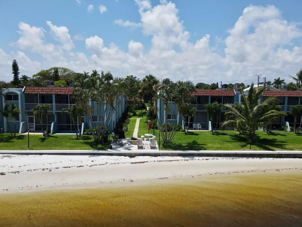 1432 S Lakeside Drive Lake Worth Beach FL 33460