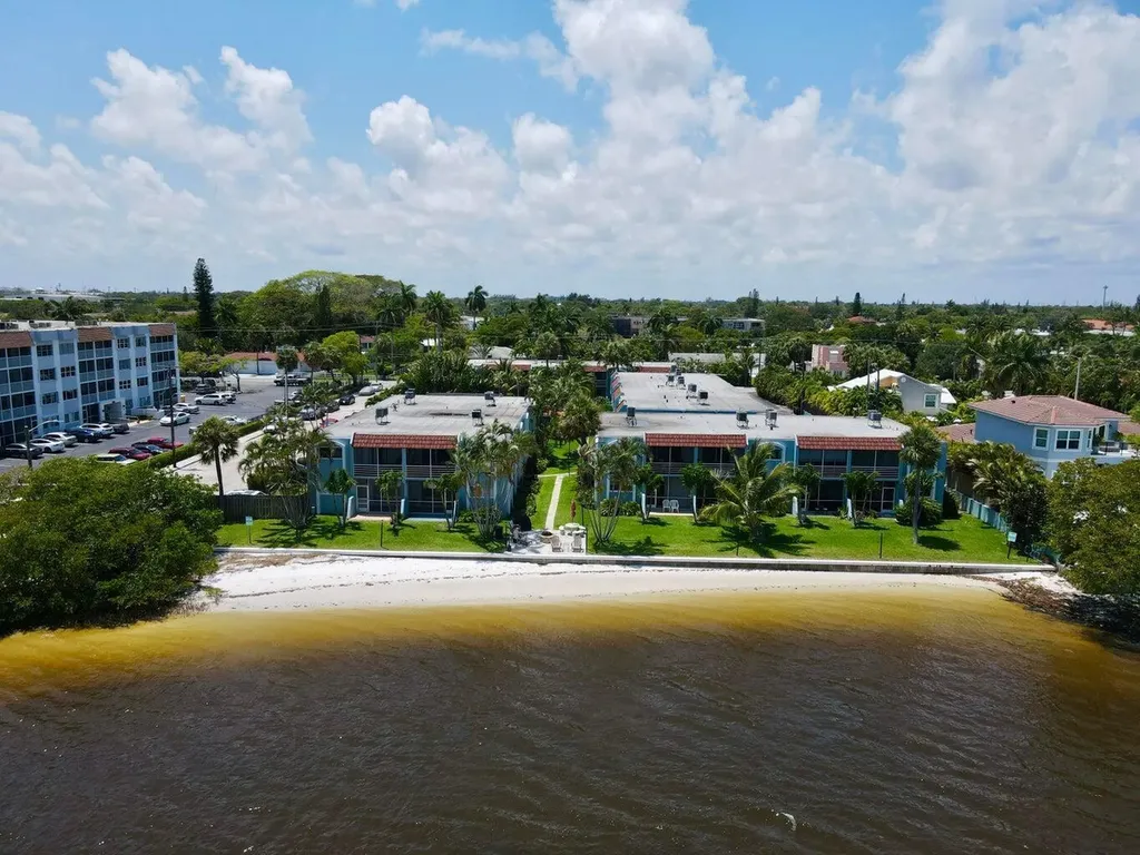 1432 S Lakeside Drive Lake Worth Beach FL 33460
