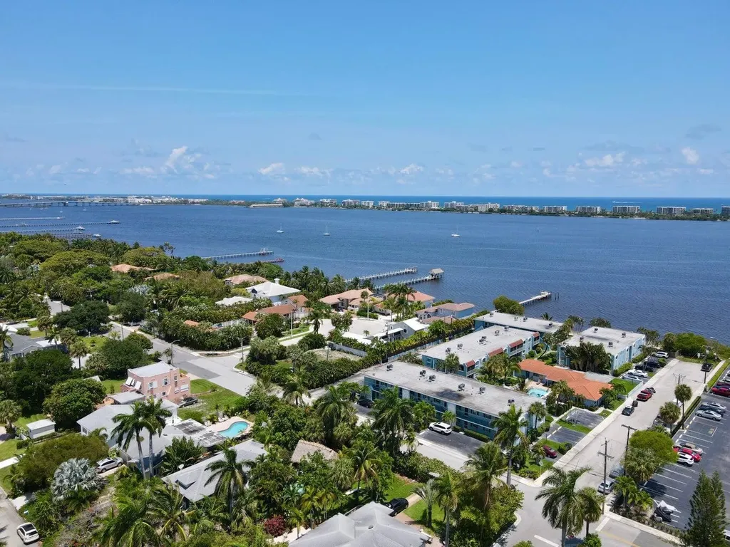 1432 S Lakeside Drive Lake Worth Beach FL 33460