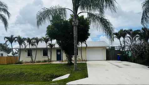 1918 SE Monroe Street Stuart FL 34997