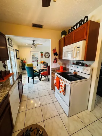 1918 SE Monroe Street Stuart FL 34997