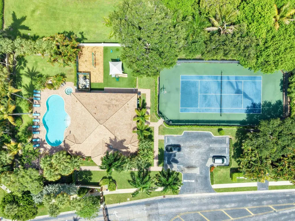 9814 Coronado Lake Drive Boynton Beach FL 33437