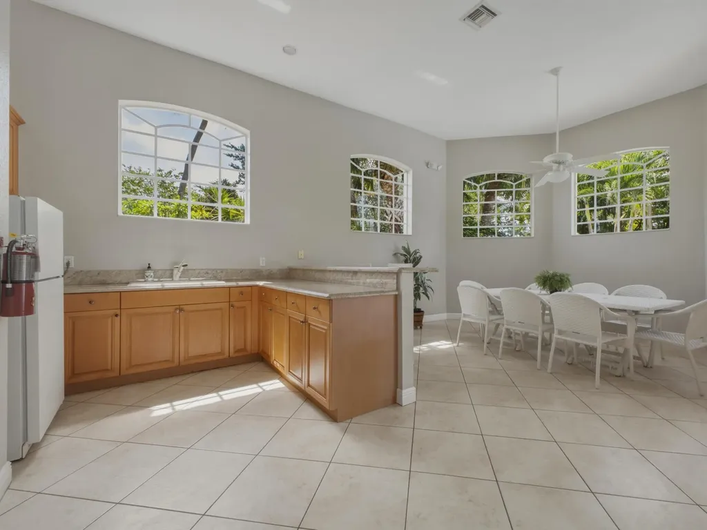 9814 Coronado Lake Drive Boynton Beach FL 33437