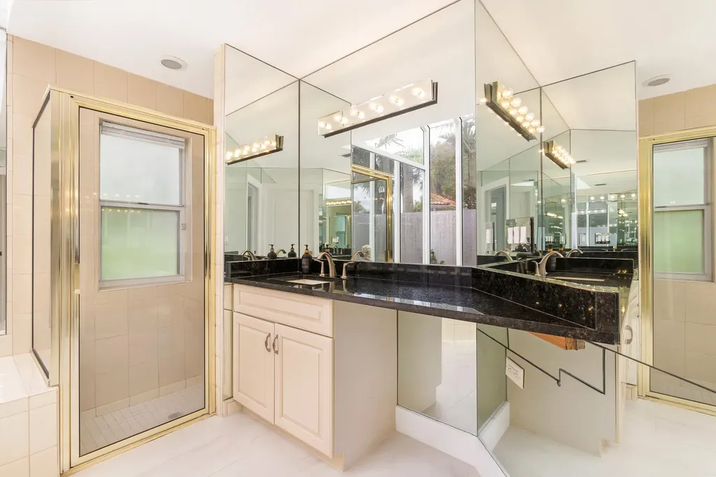 1084 Seagull Park Road S West Palm Beach FL 33411
