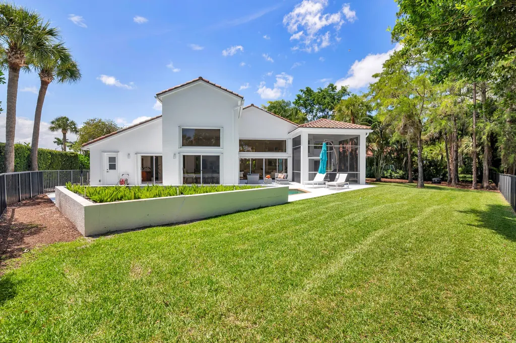 1084 Seagull Park Road S West Palm Beach FL 33411