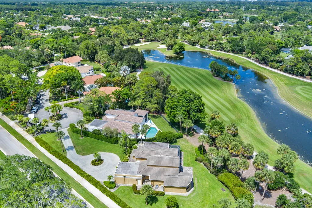 1084 Seagull Park Road S West Palm Beach FL 33411