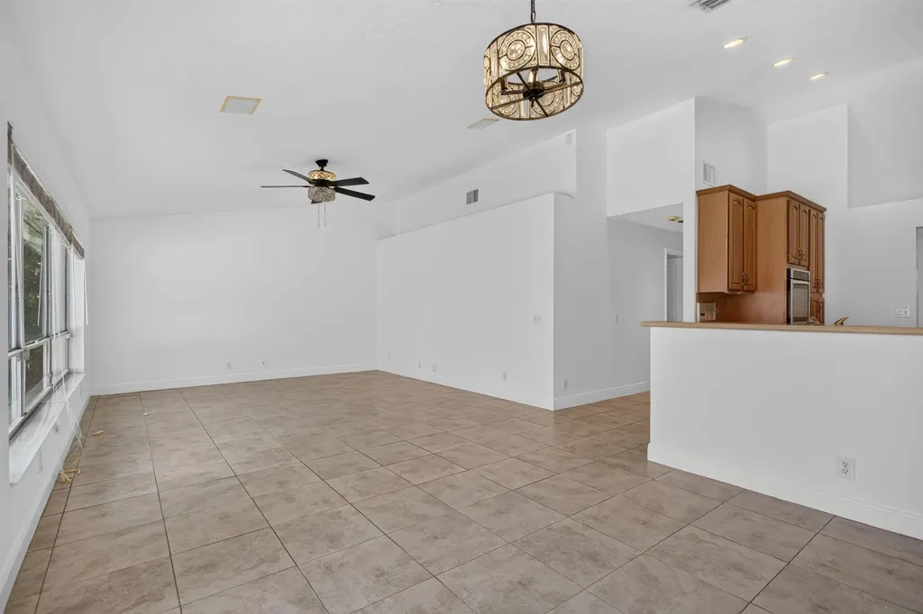9175 NW 41st Manor Coral Springs FL 33065