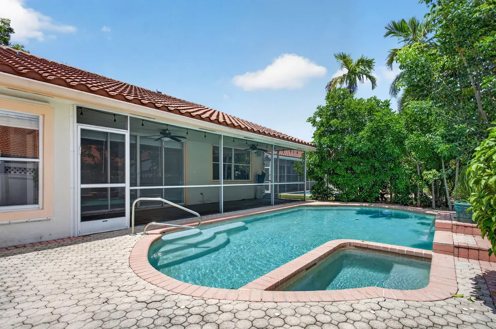 9175 NW 41st Manor Coral Springs FL 33065