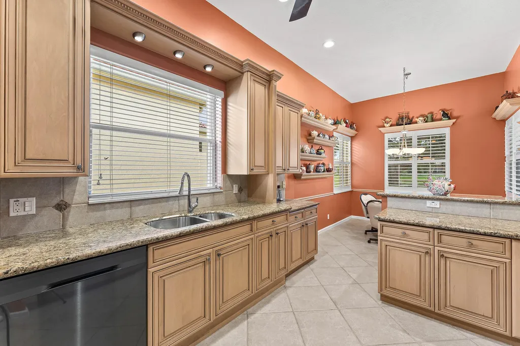 7188 Demedici Circle Delray Beach FL 33446