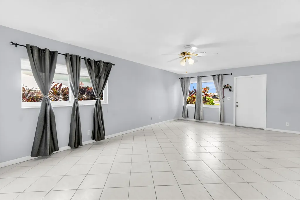 3360 NE Rossi Court NE West Palm Beach FL 33417