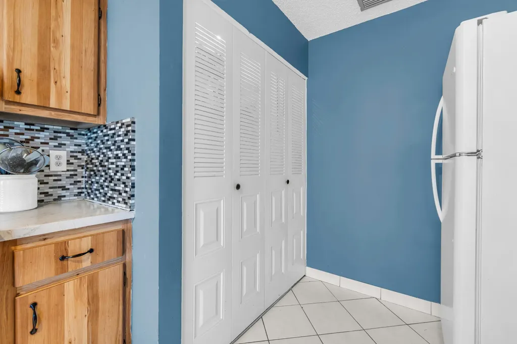 3360 NE Rossi Court NE West Palm Beach FL 33417
