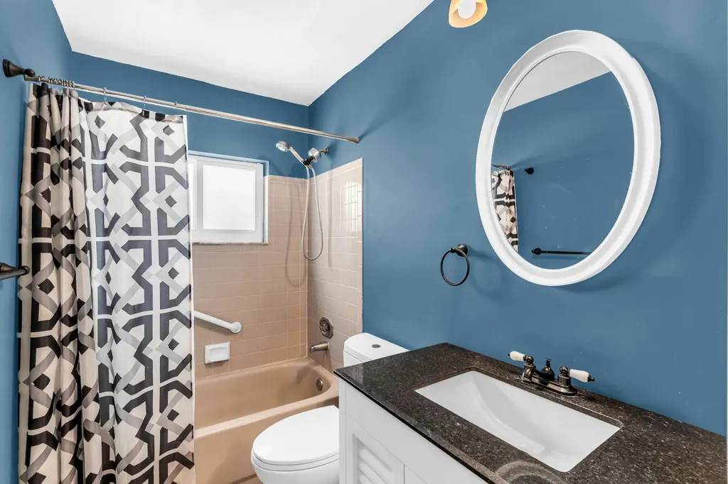 3360 NE Rossi Court NE West Palm Beach FL 33417