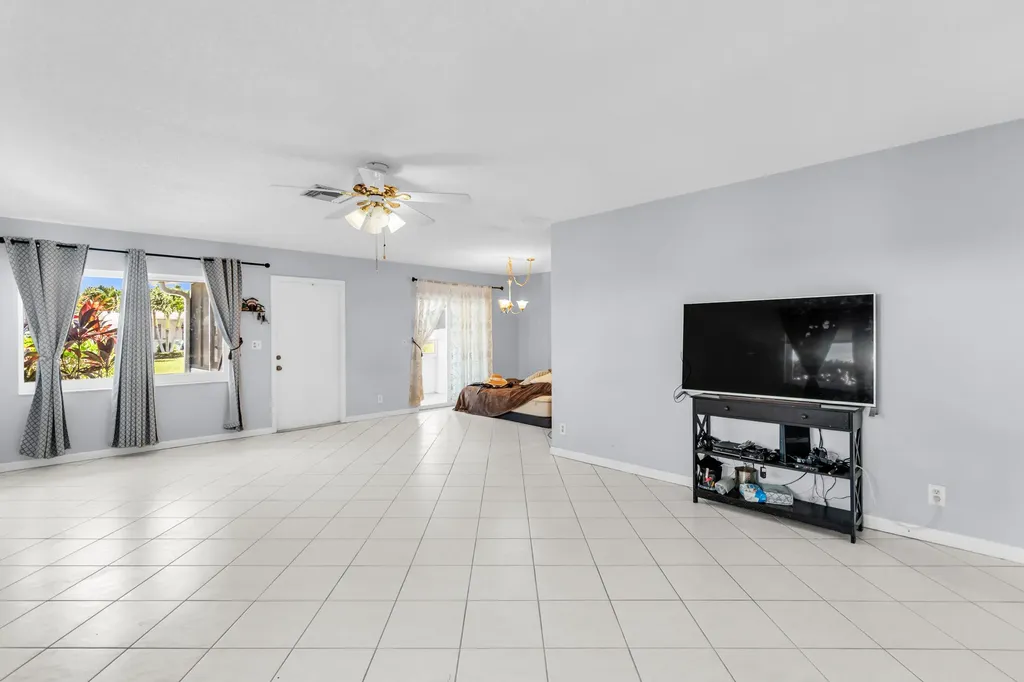 3360 NE Rossi Court NE West Palm Beach FL 33417
