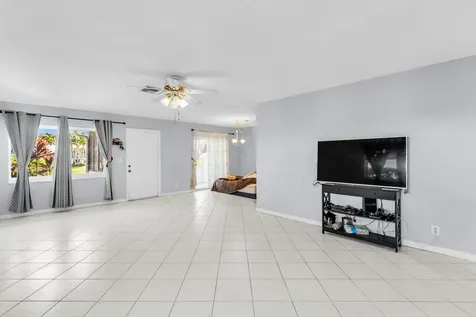 3360 NE Rossi Court NE West Palm Beach FL 33417