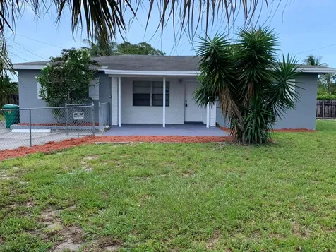 240 NW 38th Avenue Lauderhill FL 33311