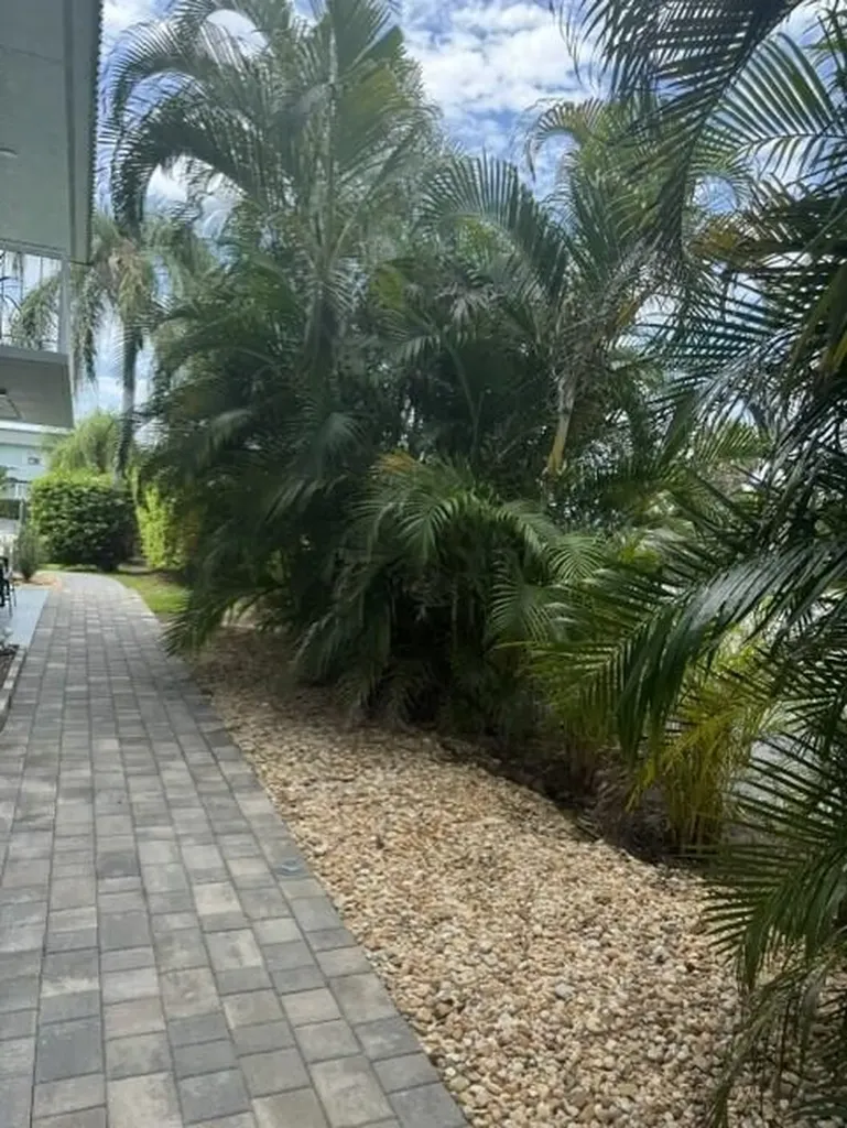 121 Wettaw Lane North Palm Beach FL 33408