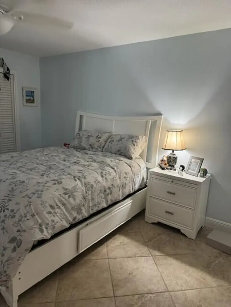121 Wettaw Lane North Palm Beach FL 33408