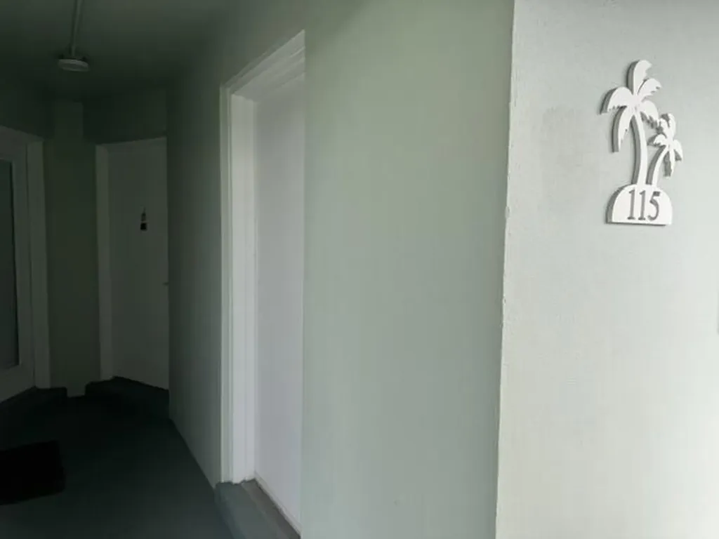 121 Wettaw Lane North Palm Beach FL 33408
