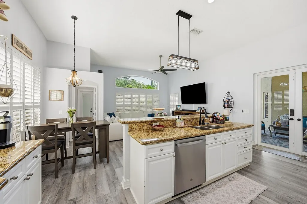 5349 Oakmont Village Circle Lake Worth FL 33463