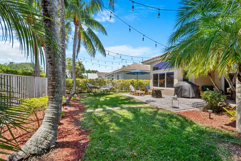 5649 Oakmont Village Circle Lake Worth FL 33463