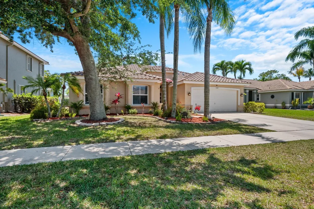 5649 Oakmont Village Circle Lake Worth FL 33463