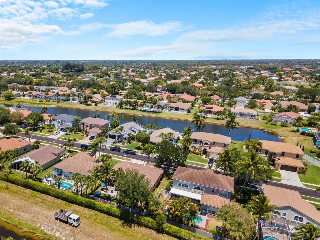 5649 Oakmont Village Circle Lake Worth FL 33463