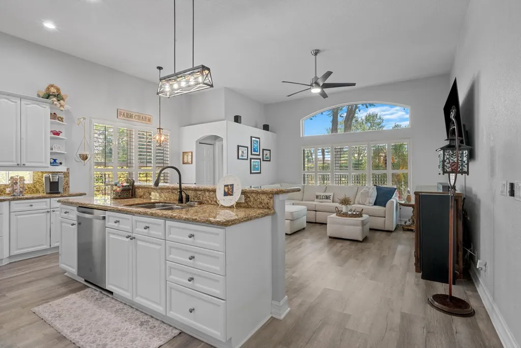 5649 Oakmont Village Circle Lake Worth FL 33463