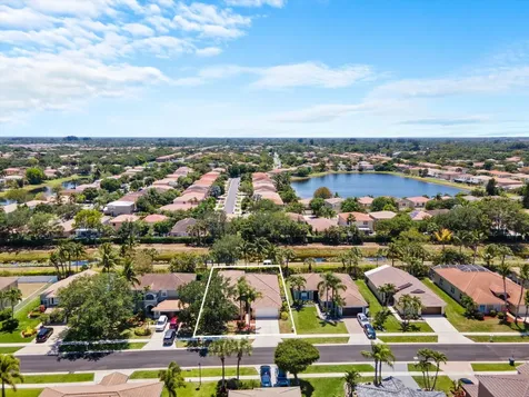 5649 Oakmont Village Circle Lake Worth FL 33463