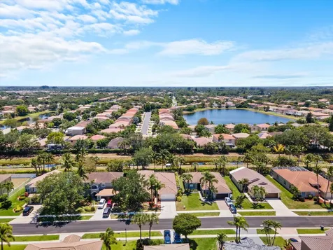 5649 Oakmont Village Circle Lake Worth FL 33463