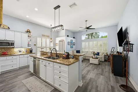 5349 Oakmont Village Circle Lake Worth FL 33463