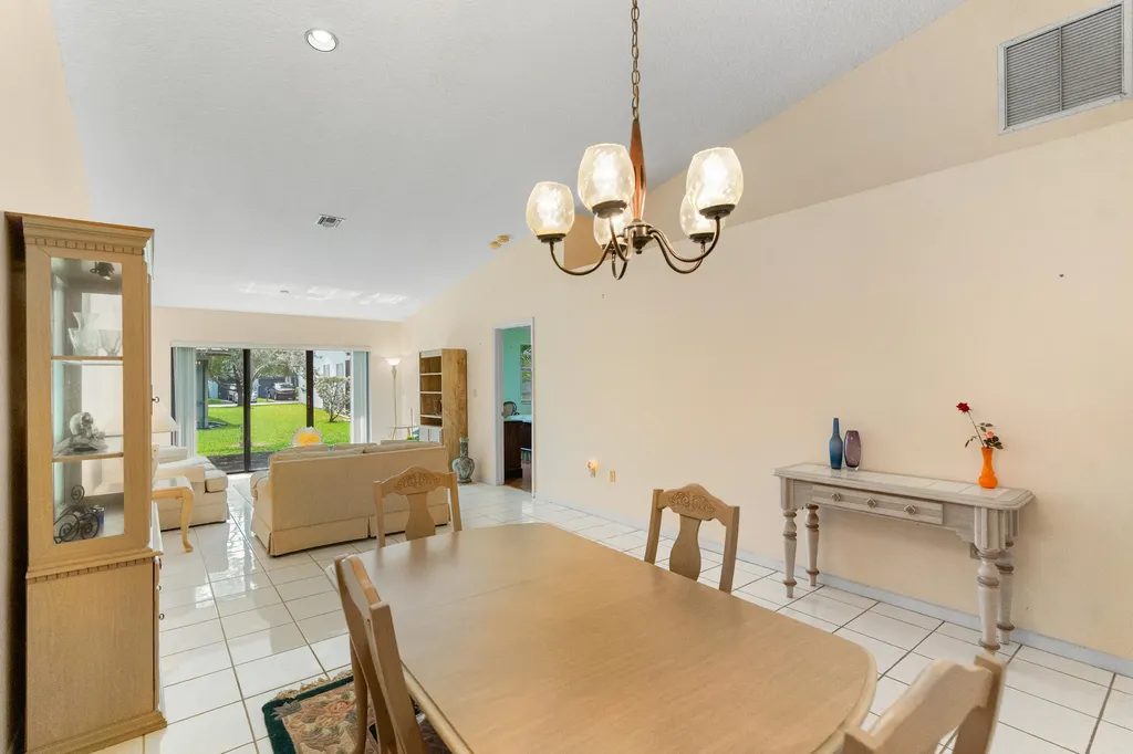 8108 NW 100th Lane Tamarac FL 33321