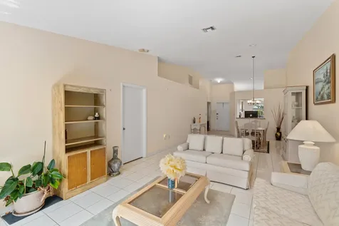8108 NW 100th Lane Tamarac FL 33321