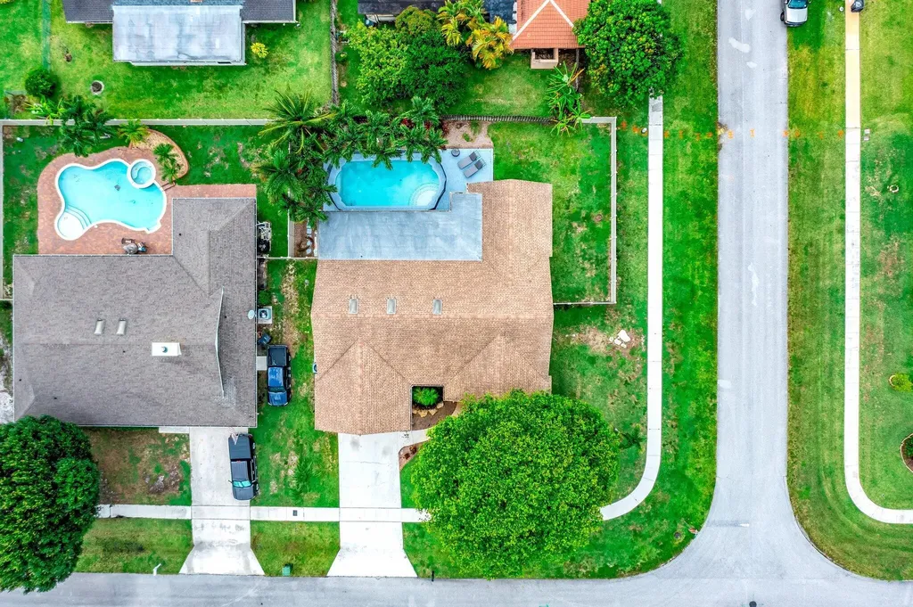 574 Juniper Place Wellington FL 33414