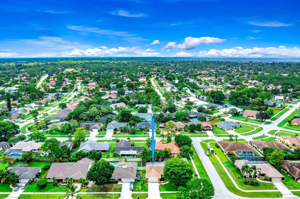 574 Juniper Place Wellington FL 33414