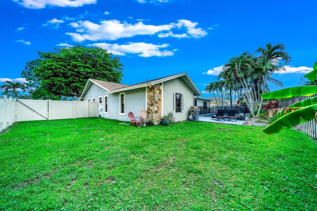 574 Juniper Place Wellington FL 33414