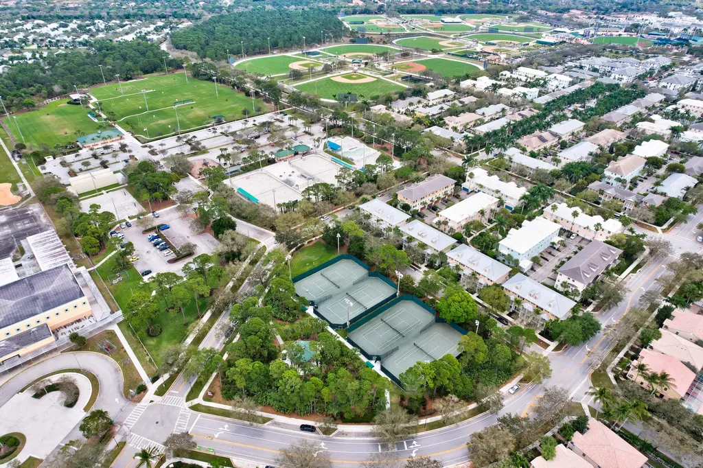 4812 S Central Boulevard Jupiter FL 33458
