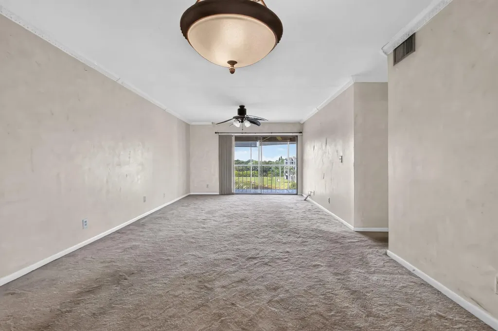 5884 Morningstar Circle Delray Beach FL 33484