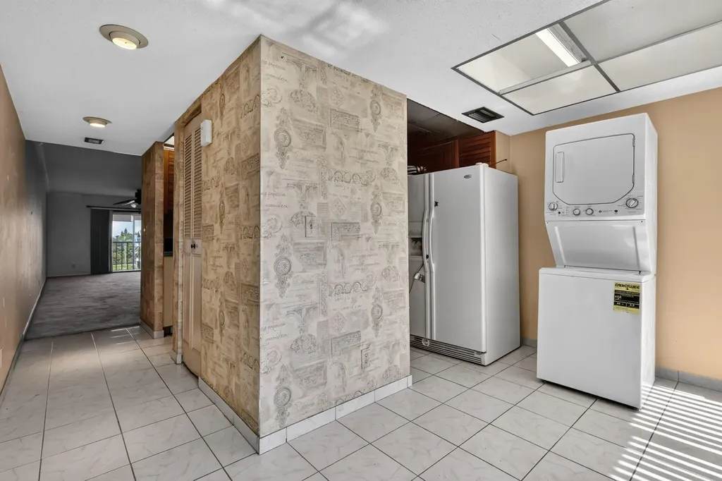 5884 Morningstar Circle Delray Beach FL 33484