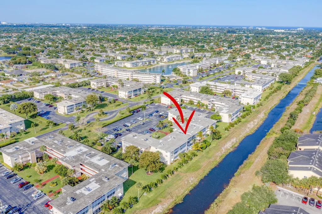 2812 Garden Drive S Lake Worth FL 33461