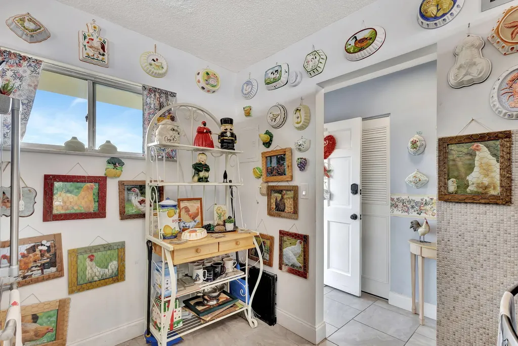2812 Garden Drive S Lake Worth FL 33461