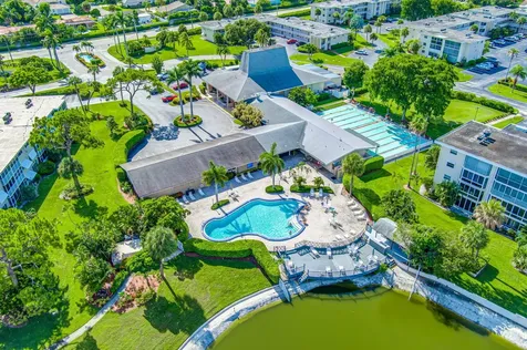 2812 Garden Drive S Lake Worth FL 33461