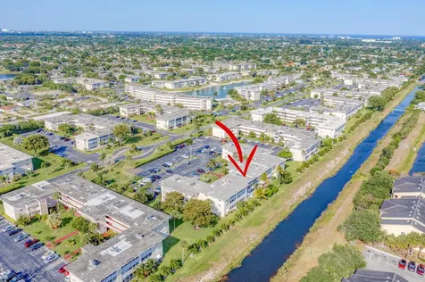 2812 Garden Drive S Lake Worth FL 33461