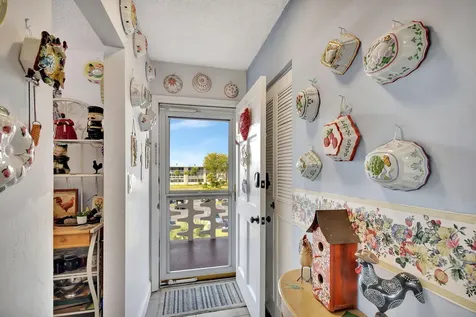2812 Garden Drive S Lake Worth FL 33461