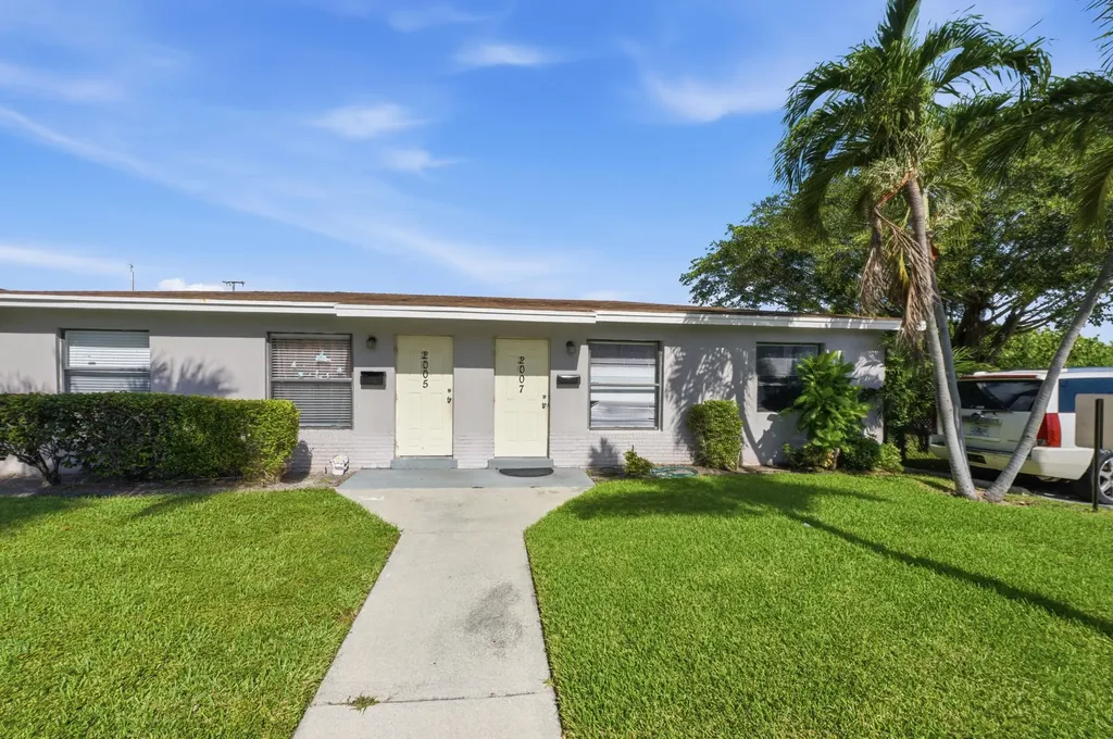 2001 A E Isaacs Avenue West Palm Beach FL 33407