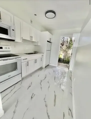 4951 SW 26th Avenue Dania Beach FL 33312