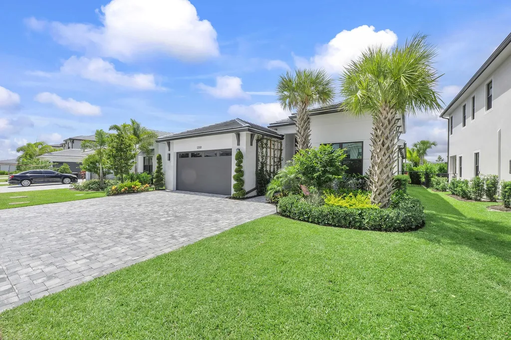 12511 Solana Bay Circle Palm Beach Gardens FL 33412