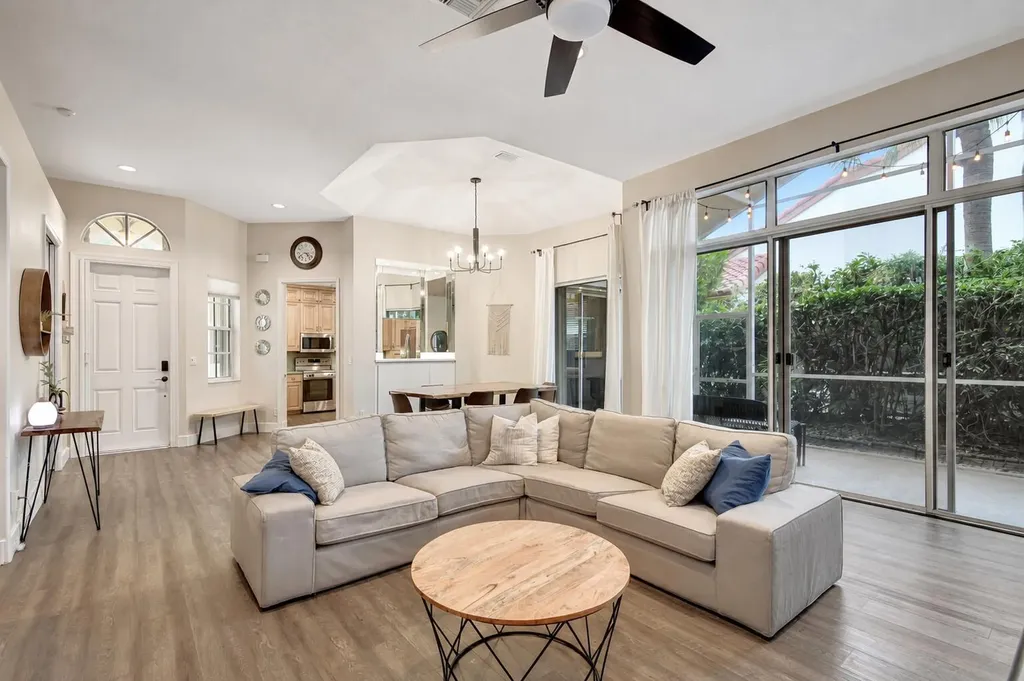 23437 Water Circle Boca Raton FL 33486