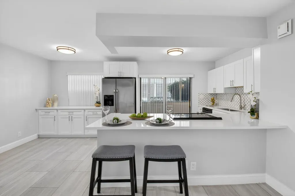 450 Piedmont J Delray Beach FL 33484